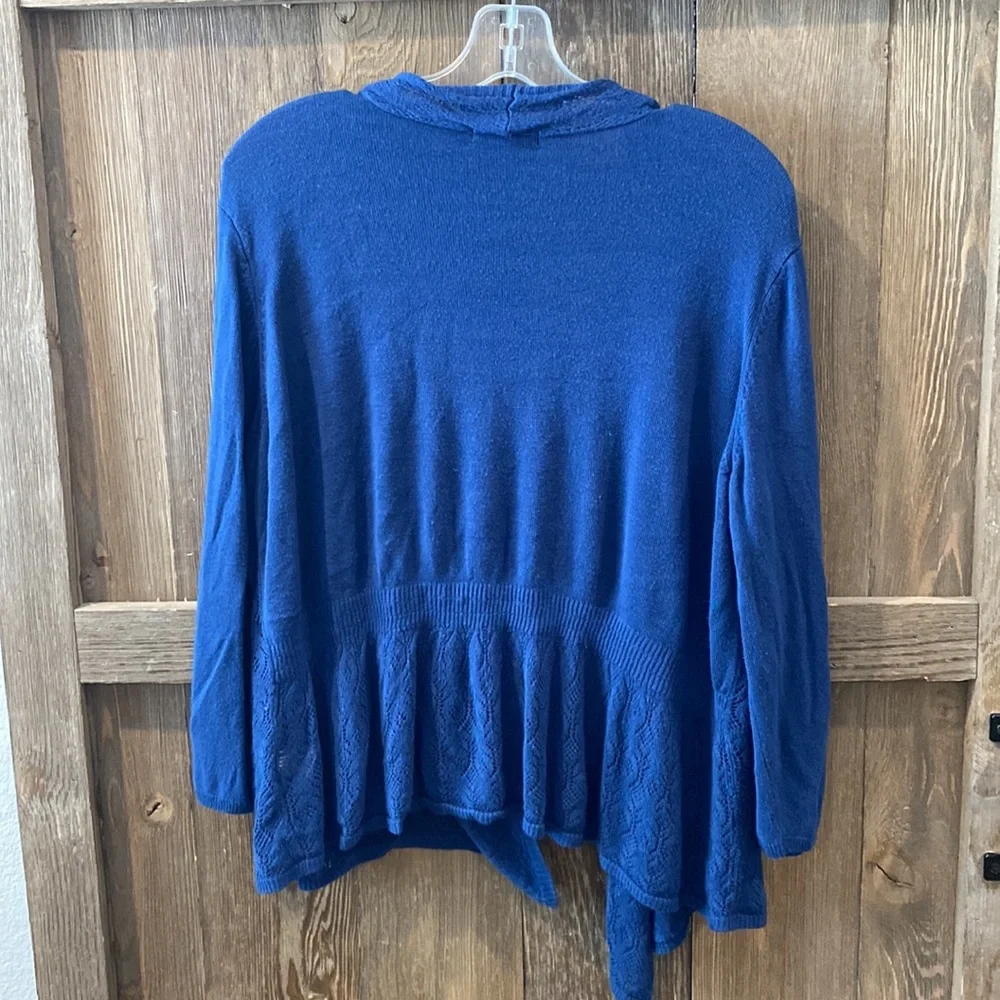 Dress barn blue cardigan - Picture 3 of 6